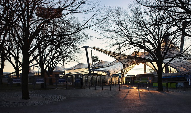 也揭示了当 也揭示了当